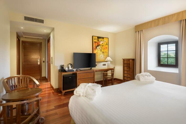Hotel Monasterio De Bolta�a