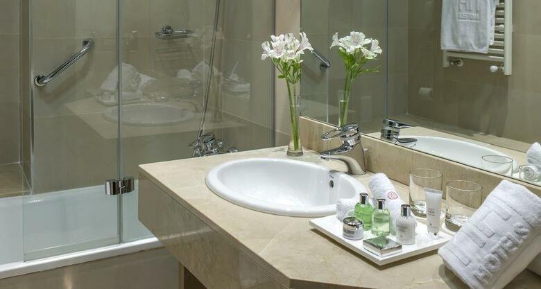 Hotel NH Collection Granada Victoria