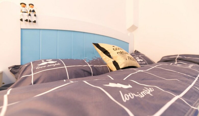 Hard Candy Apartment No.2