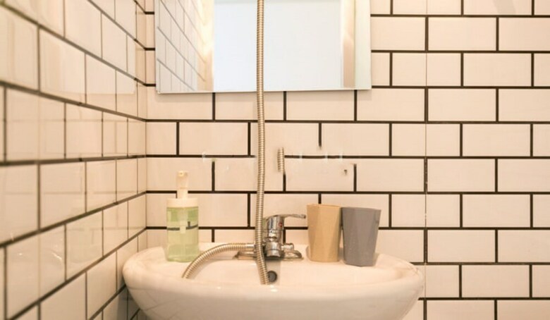 Hard Candy Apartment No.2