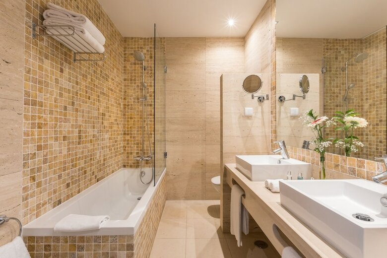 Hotel Caneiros Luxury House & Suites