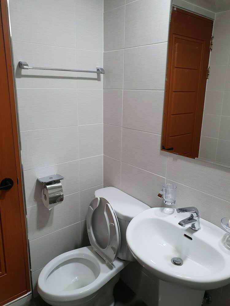 Hostal Young Stay - Hostel