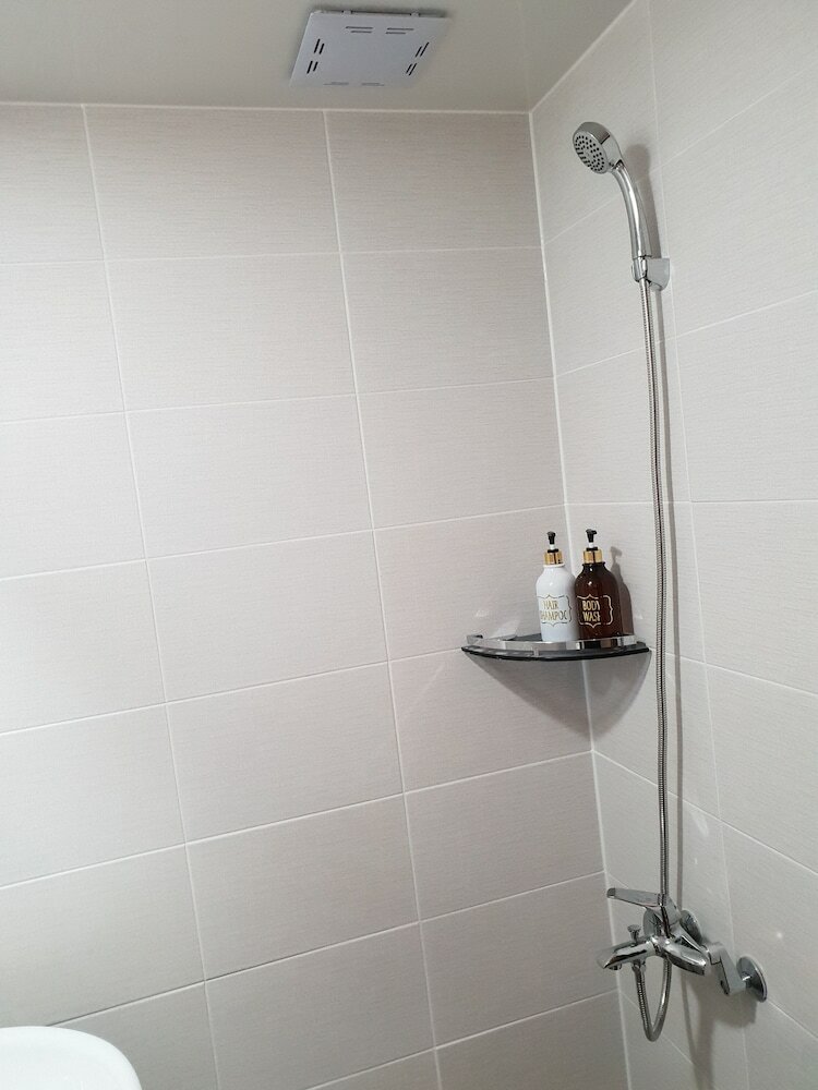 Hostal Young Stay - Hostel