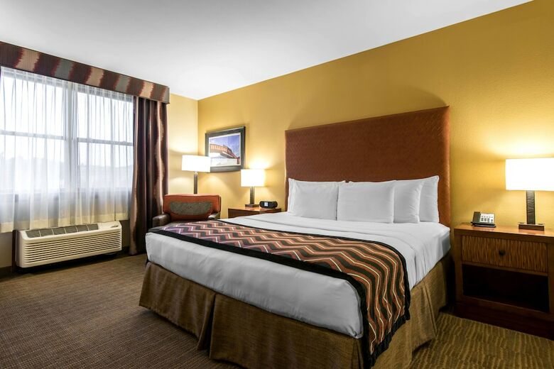 The Golden Hotel, Ascend Hotel Collection