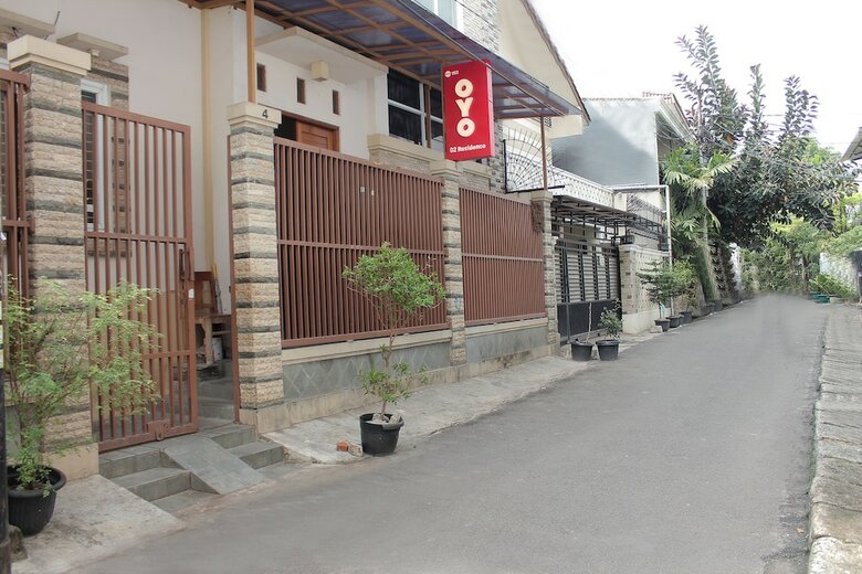 Hostal Oyo 152 O2 Residence