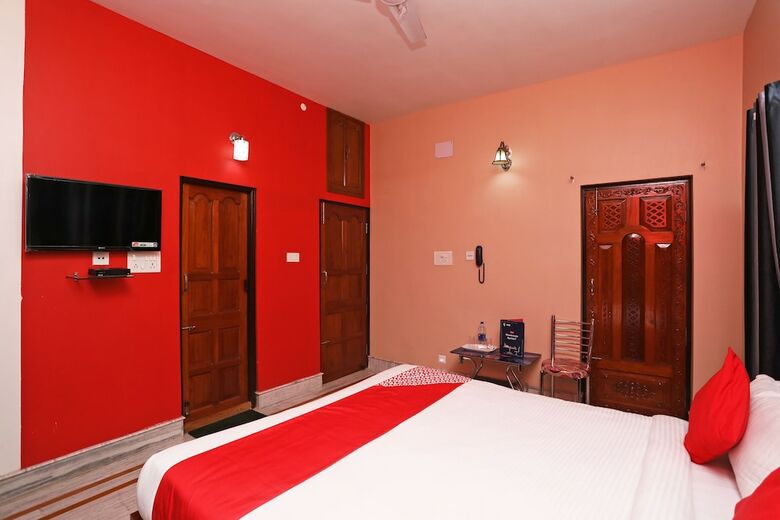 Hotel Oyo 14760 Swagath Guest House