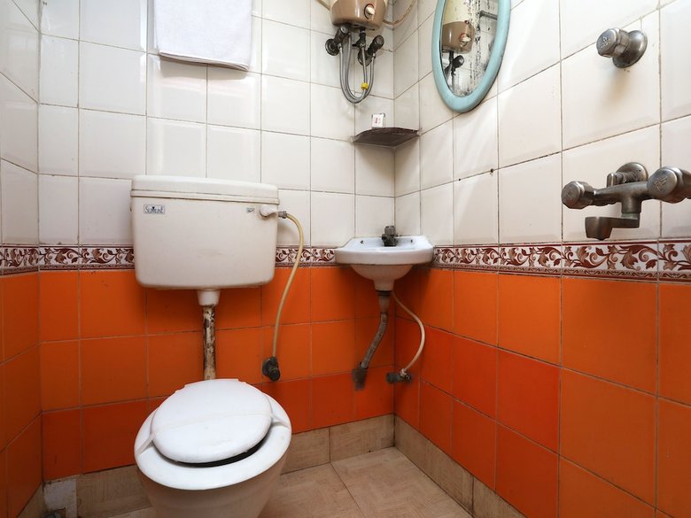Hotel Oyo 16600 Ken Guest House 2