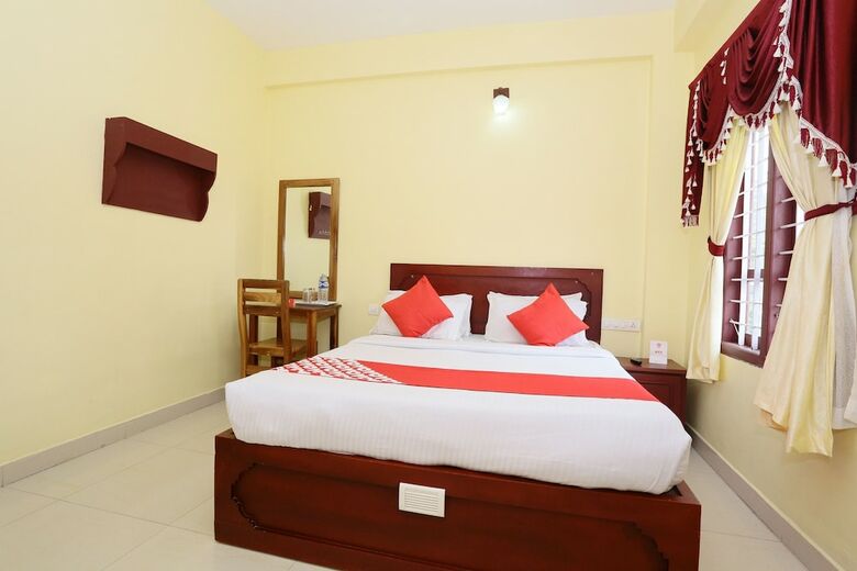 Hotel Oyo 23226 Pranav 4 Seasons
