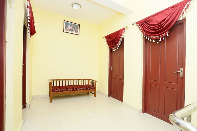 Hotel Oyo 23226 Pranav 4 Seasons