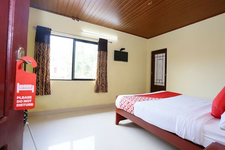 Hotel Oyo 23226 Pranav 4 Seasons