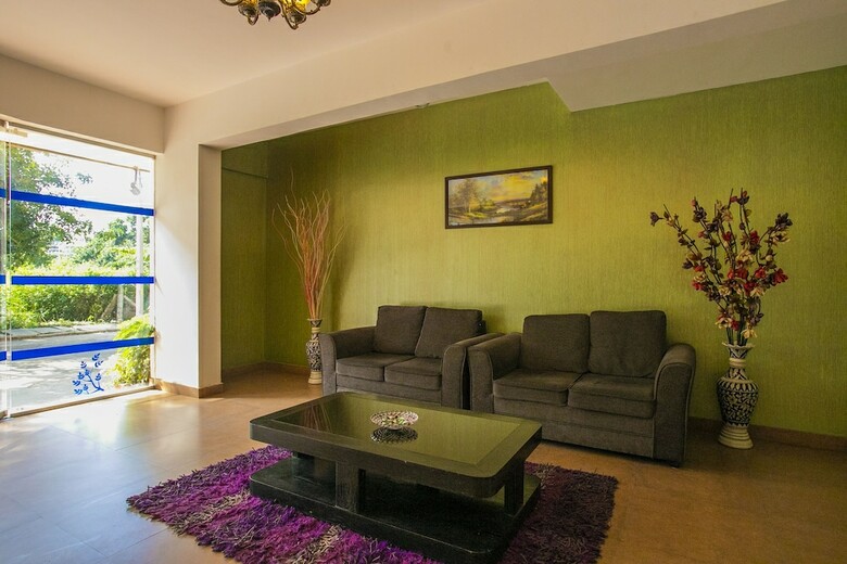 Hotel Oyo 22935 Iwe Studio