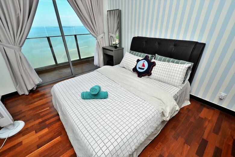 Breezy Silverscape Melaka Family Apt 4-8pax