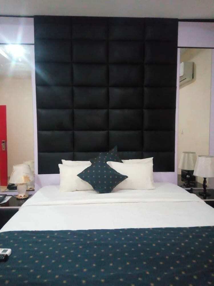 Boardwalk Hotel Wuse 2