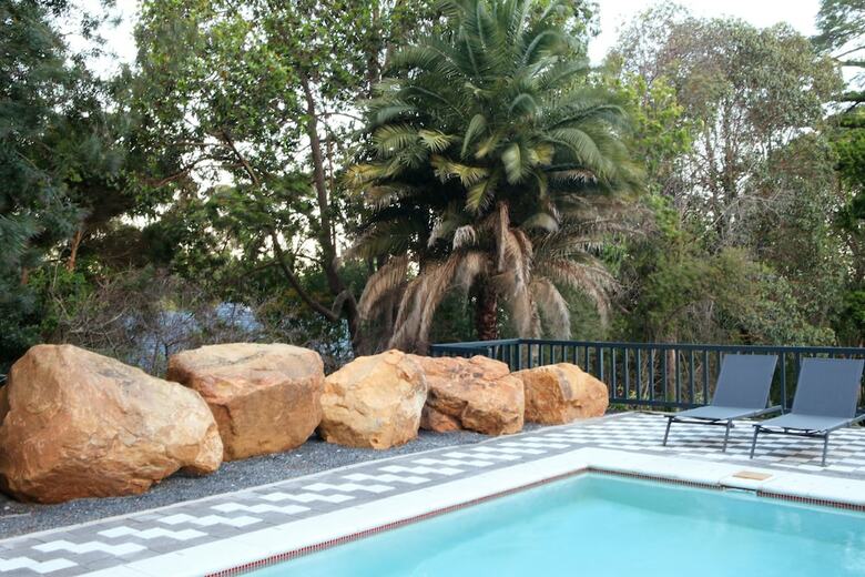 Hotel Purple Rayn Boutique Guest House