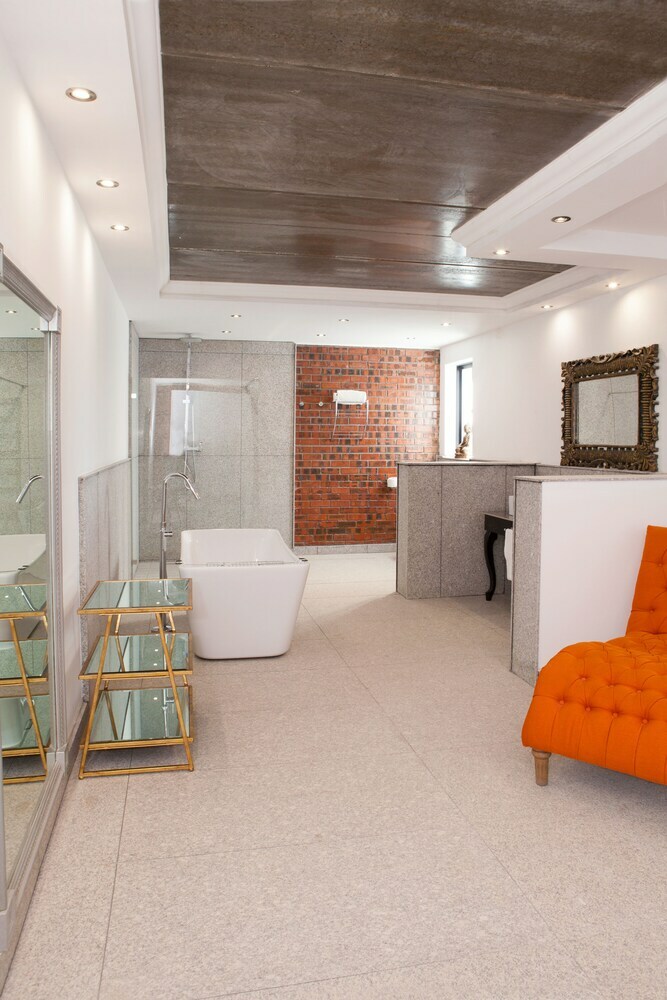 Hotel Purple Rayn Boutique Guest House