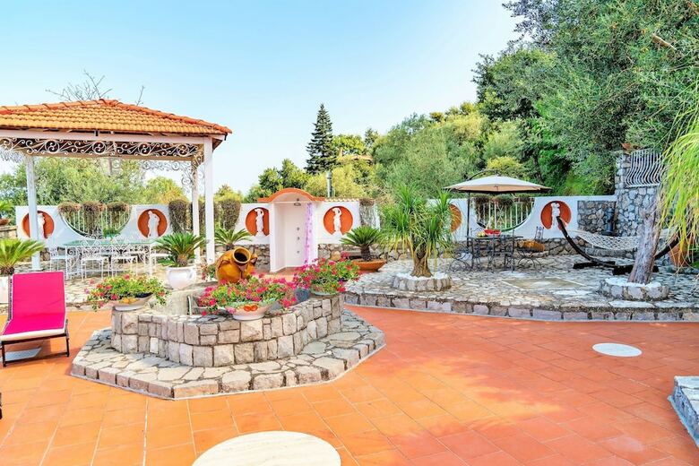 Villa Sara - Stunning Sea View With Private Swimming Pool