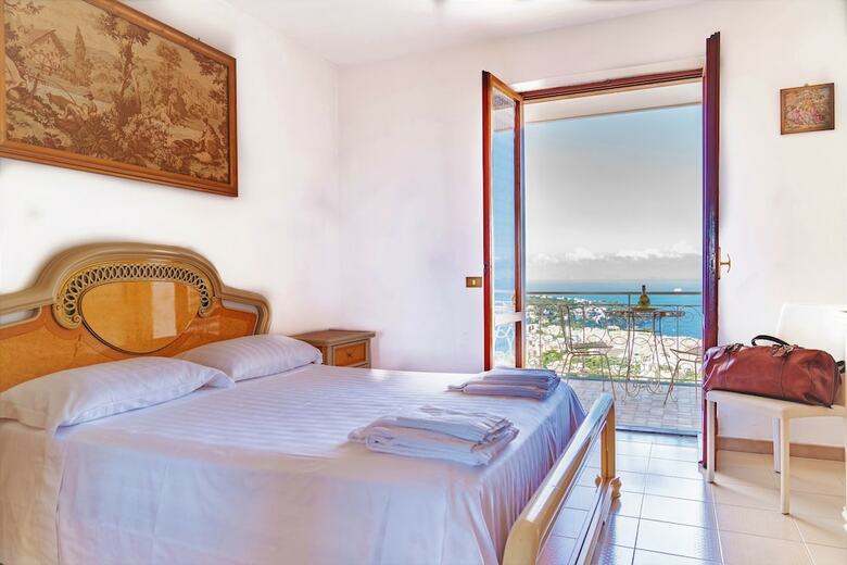 Villa Sara - Stunning Sea View With Private Swimming Pool