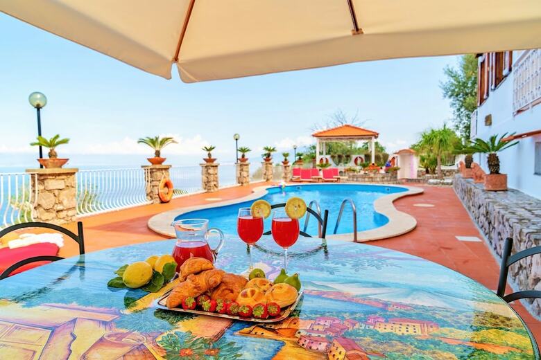 Villa Sara - Stunning Sea View With Private Swimming Pool