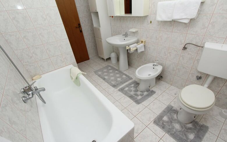 Apartments Cademia