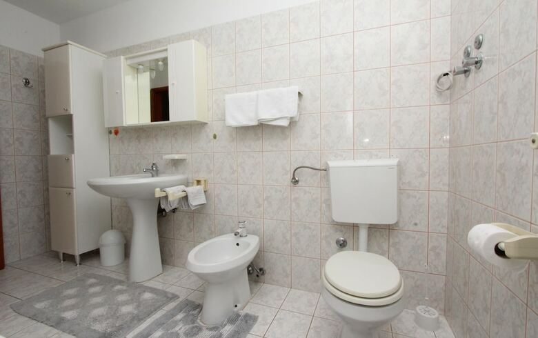Apartments Cademia