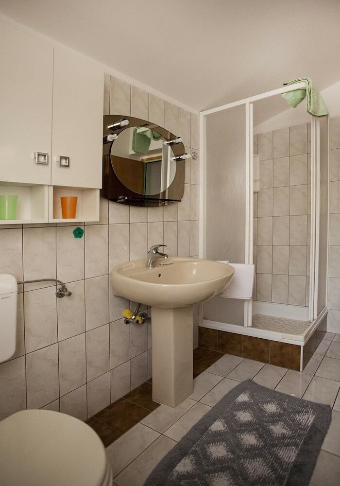 Apartments Cademia