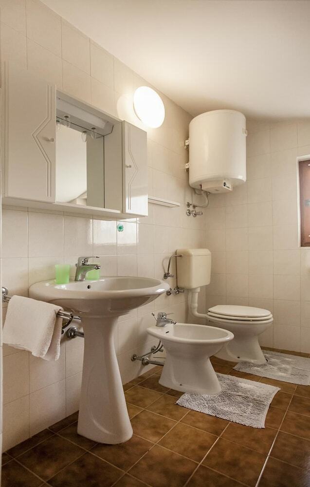 Apartments Cademia