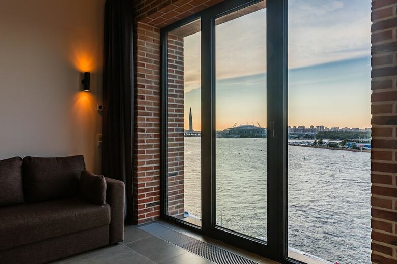 Docklands Apart Hotel
