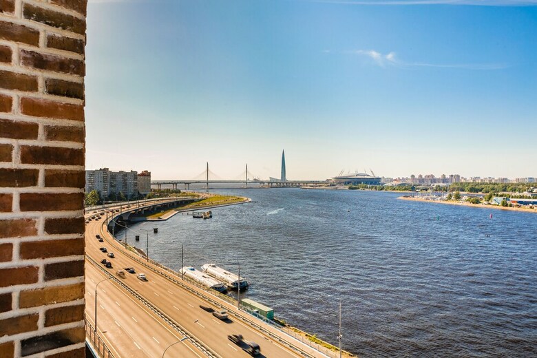 Docklands Apart Hotel