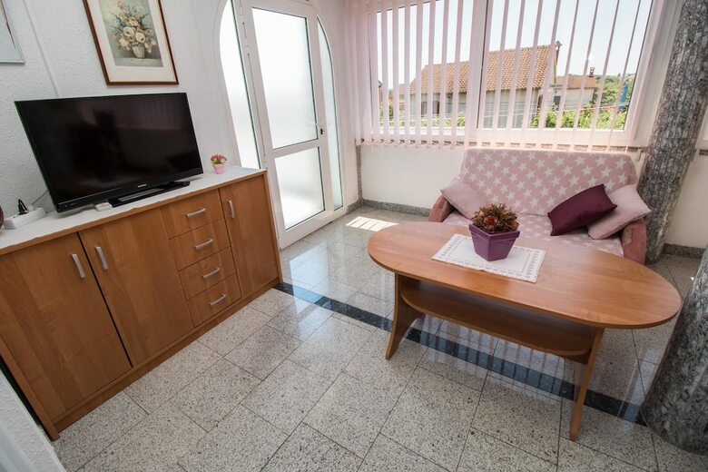 Apartments Divna