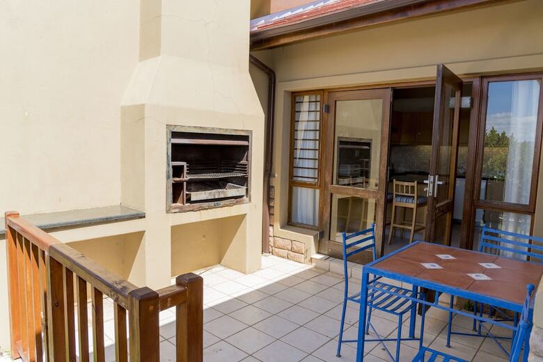 Villa 12