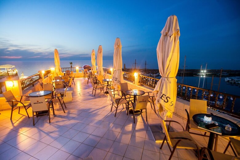 White Pearl Hotel