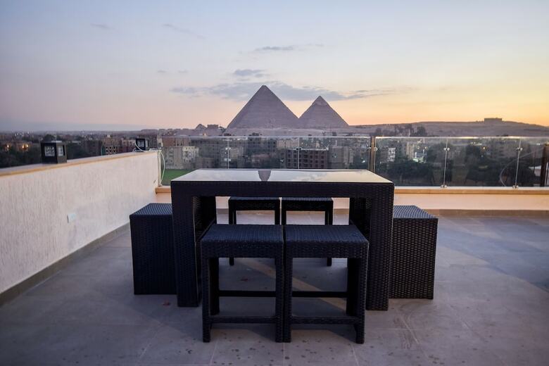 Pyramids Eyes Hotel