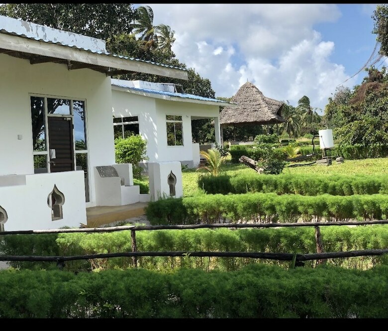 Posada Sea Front Mafia Lodge
