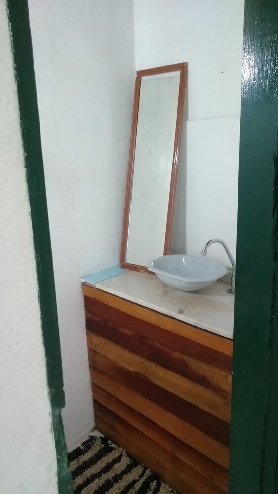 Hostal Macab�a Hostel E Pousada