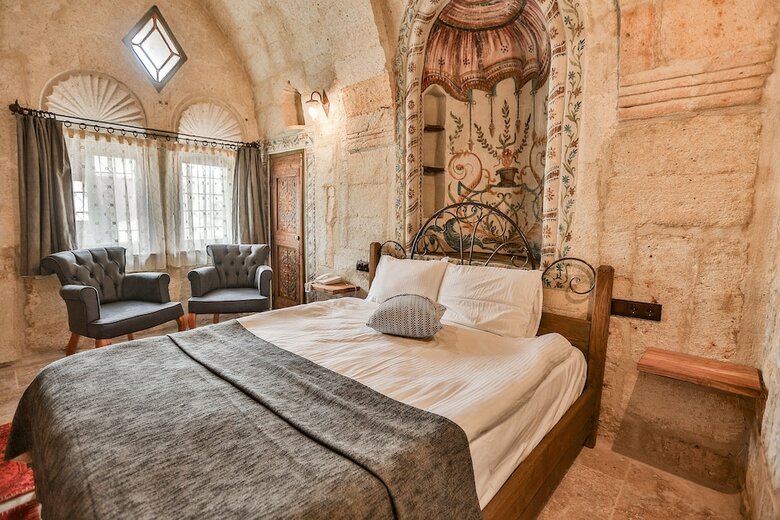 Henna Hotel