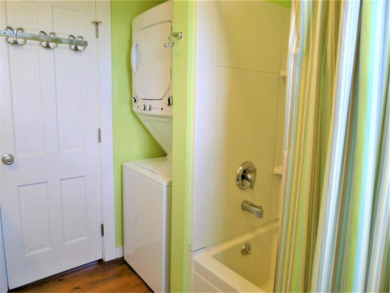 345 Harmes Way - 3 Bedroom House