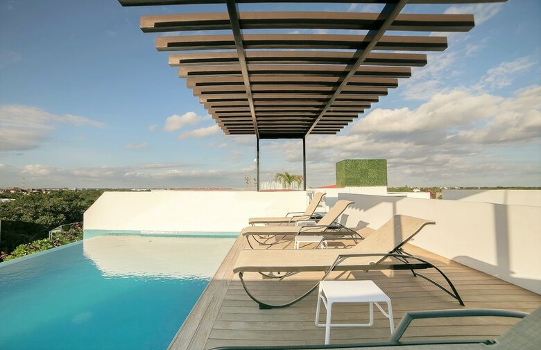 Quinto Sol Luxury Apartments By Mikitito Rentals