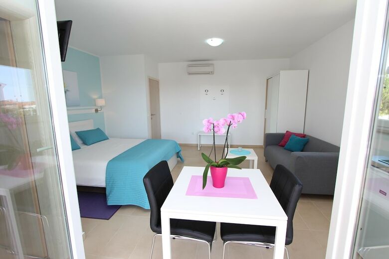 Apartamentos Studio Emanuel