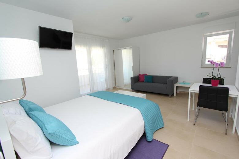 Apartamentos Studio Emanuel