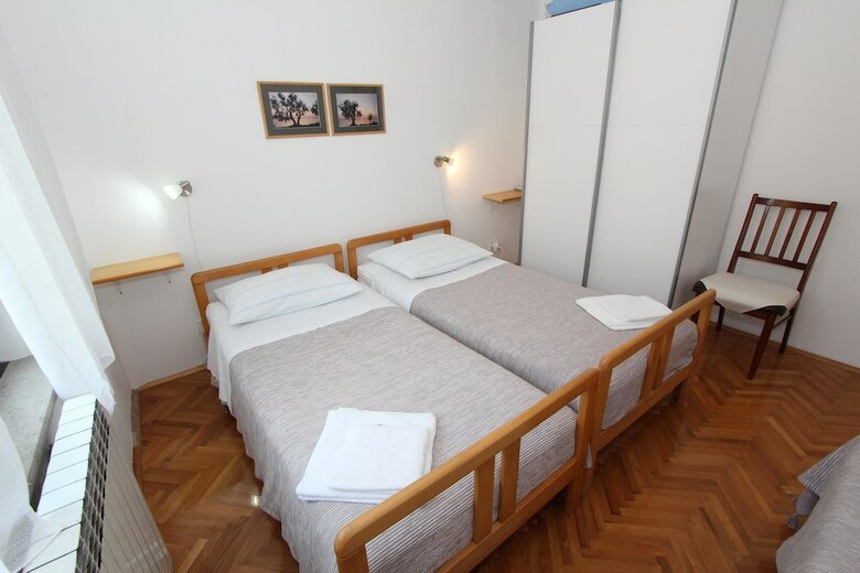 Apartments Lara