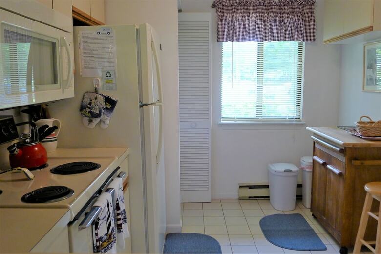 96 Eaton - 2 Bedroom Condo