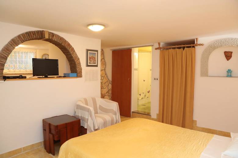Apartments Knezovic