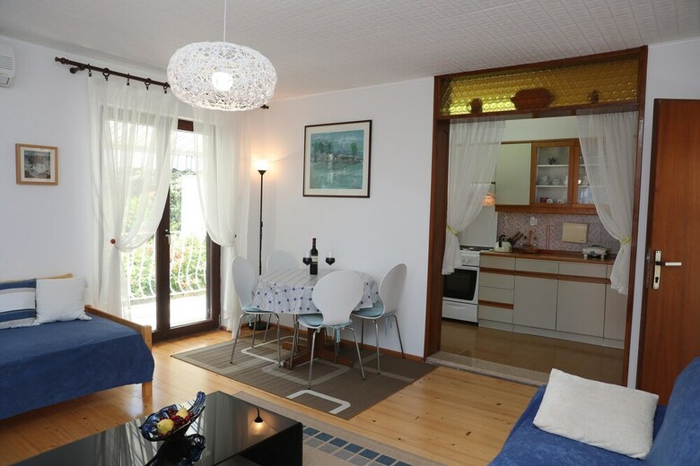 Apartments Knezovic