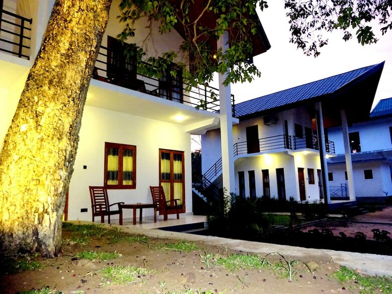 Athkandura Hotel