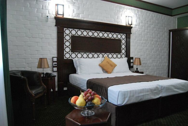 Hotel Kesh Palace