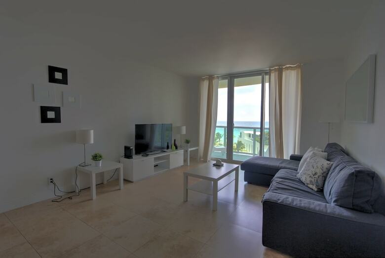 Aparthotel Tides - Private Condo