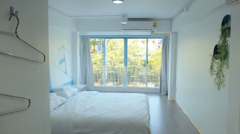 Hostal A Dude Mini Hostel - Adults Only