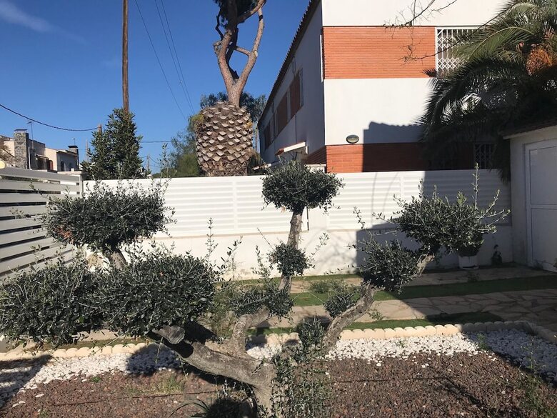Villa Casa Adosada La Dorada Con Jardin - 100d