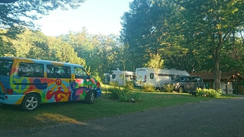 Camping De Montmaurin