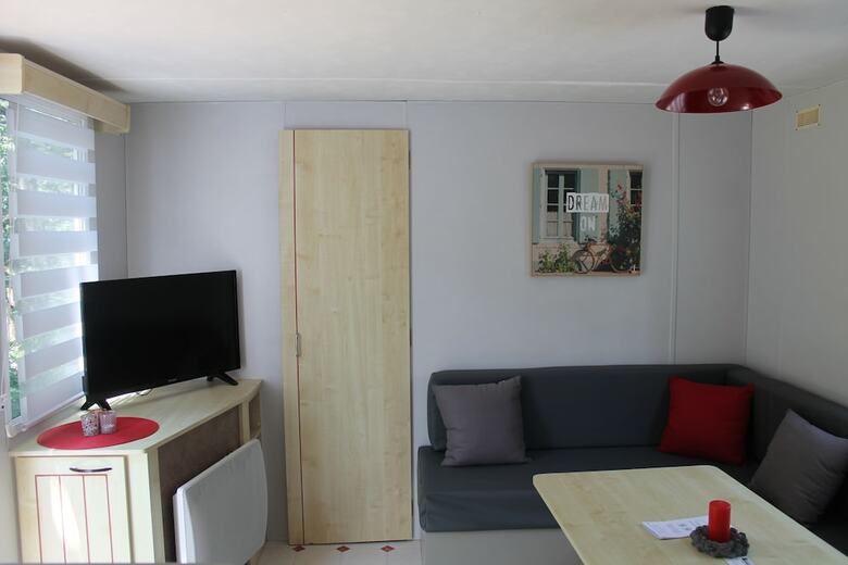 Camping De Montmaurin